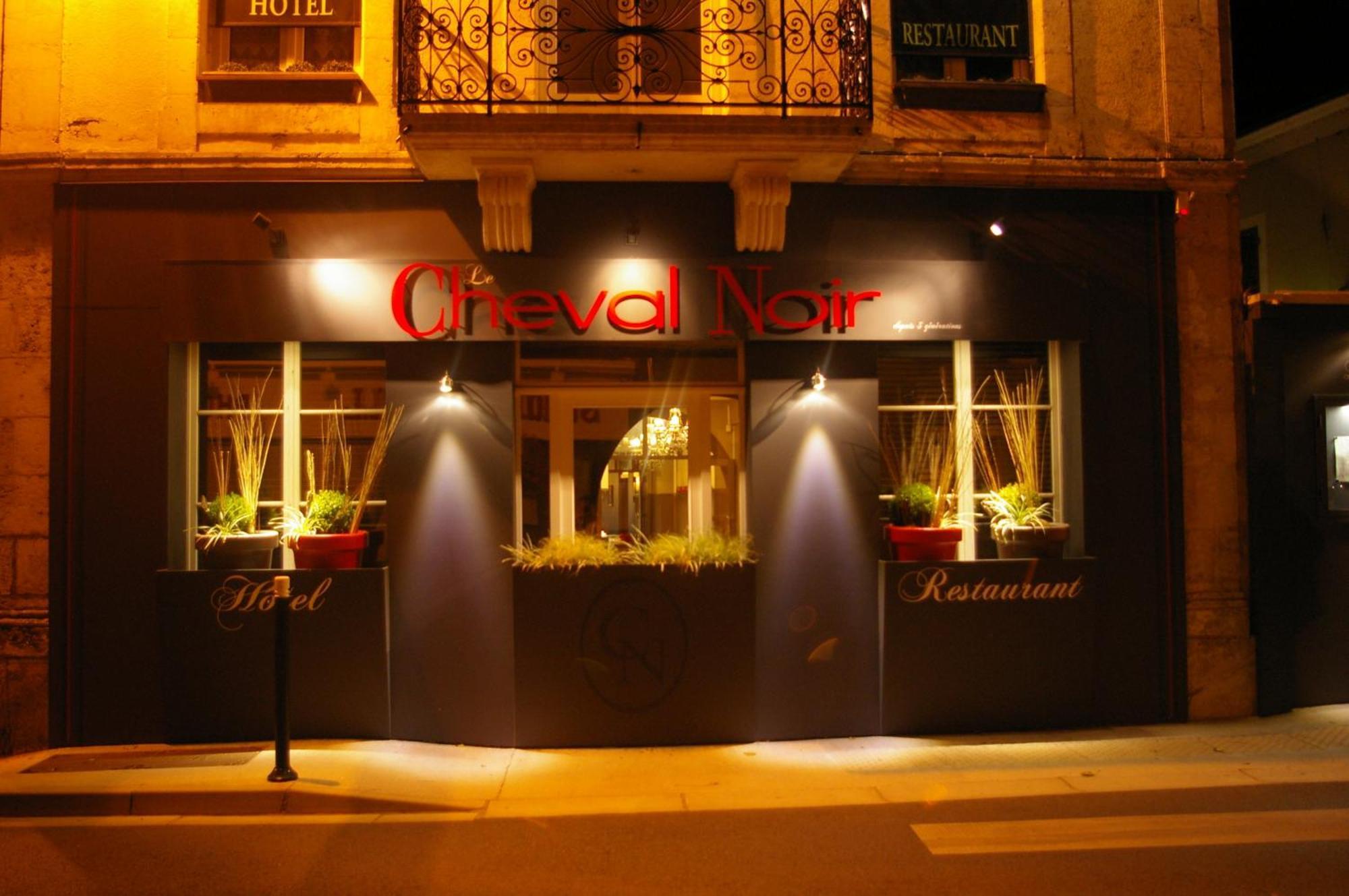 Logis Hotel Le Cheval Noir Argenton Sur Creuse ภายนอก รูปภาพ